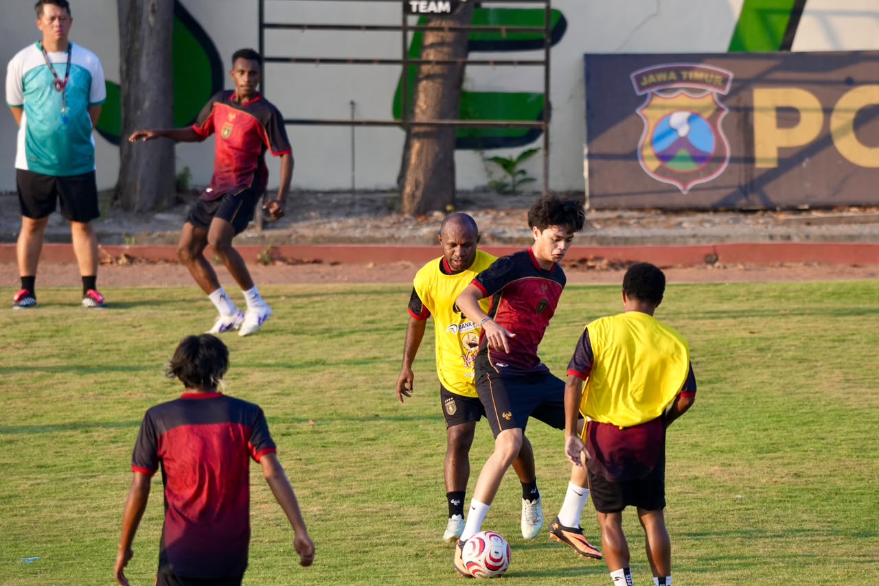 Reno Salampessy Tegaskan Persipura Tak Akan Setengah Hati Hadapi PSBS Biak